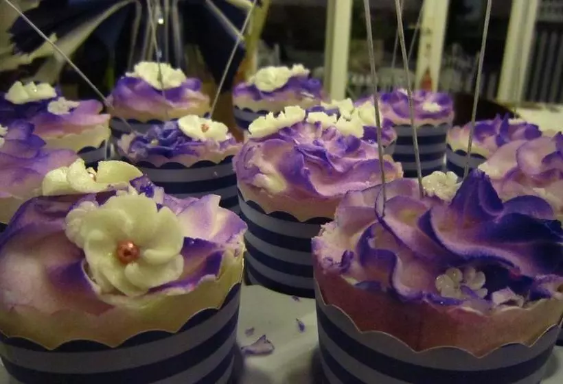 酒店 Elindale House Bed & Breakfast