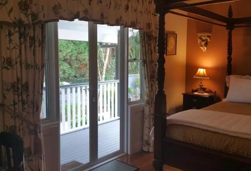 酒店 Elindale House Bed & Breakfast