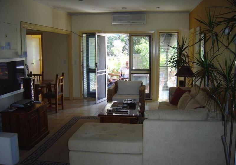 호텔 Hastings Cove Holiday Apartments