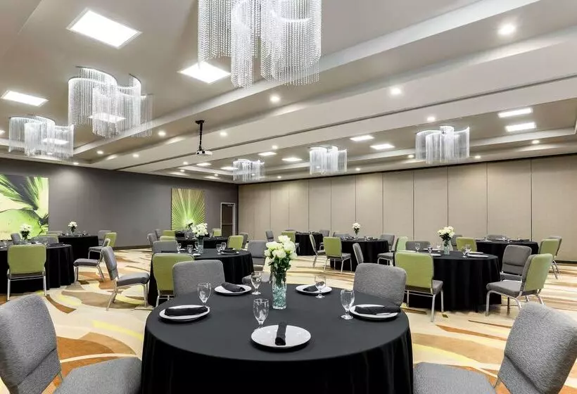 בית מלון כפרי Hilton Garden Inn Ardmore