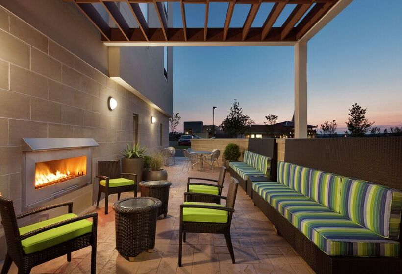 בית מלון כפרי Home2 Suites By Hilton Durham Chapel Hill