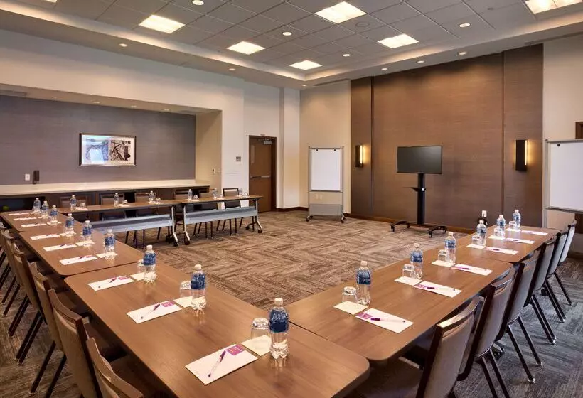 Отель Hyatt Place Salt Lake City Farmington Station Park