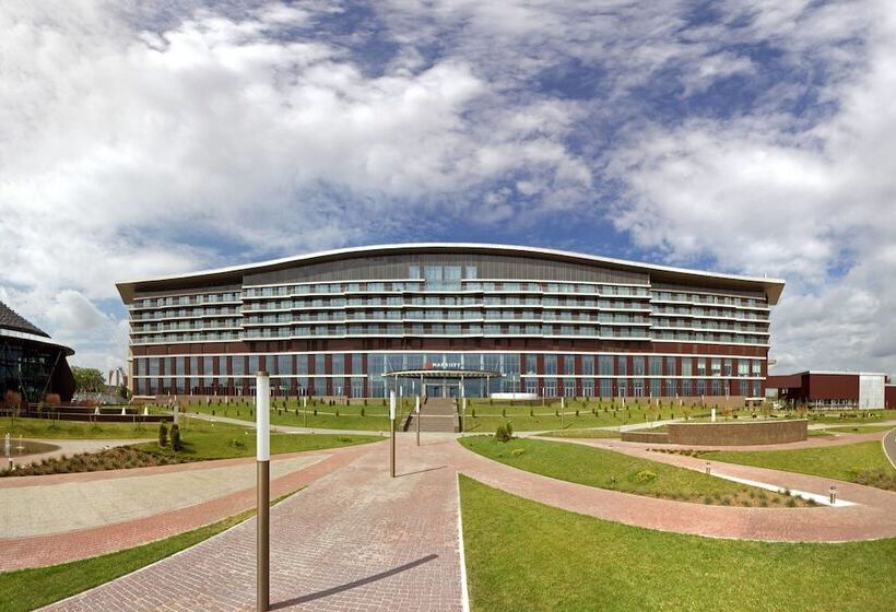 ホテル Minsk Marriott