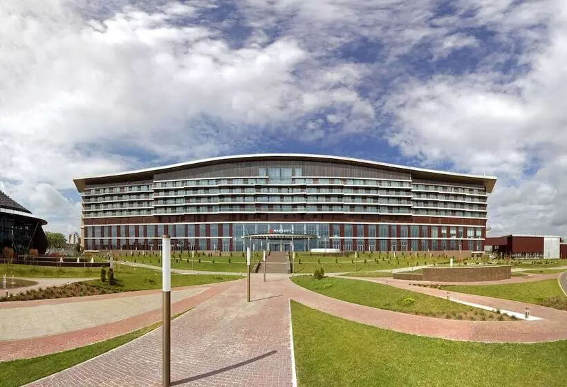 ホテル Minsk Marriott