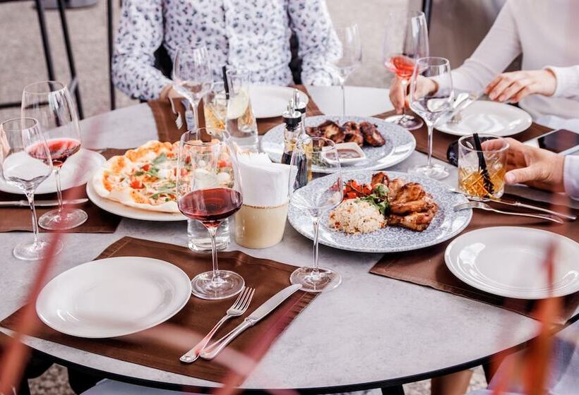 ホテル Minsk Marriott