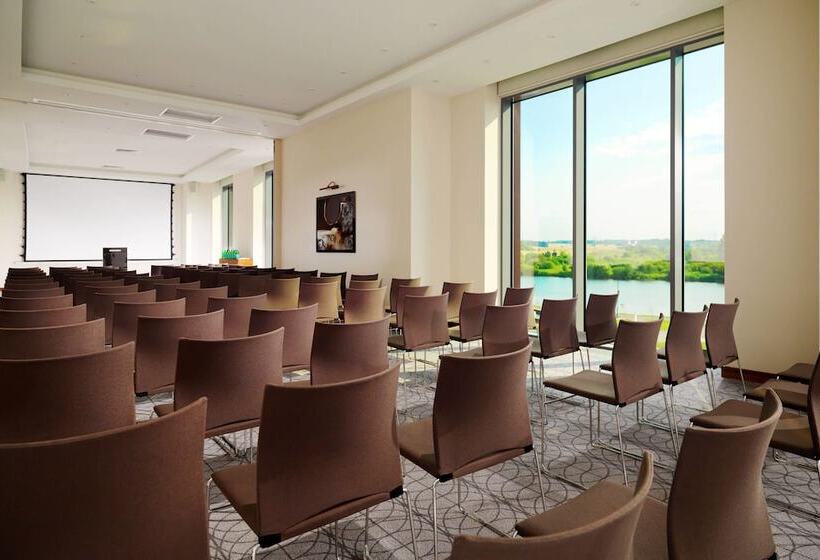 ホテル Minsk Marriott