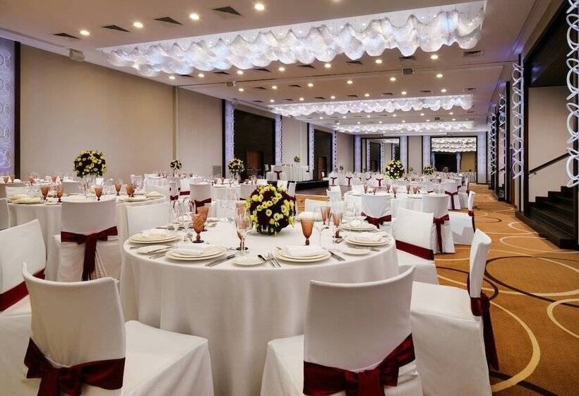 ホテル Minsk Marriott