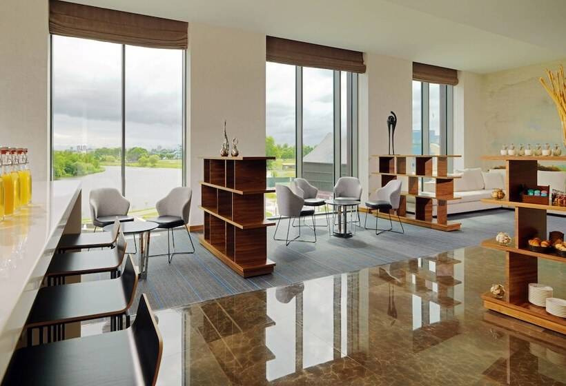 ホテル Minsk Marriott