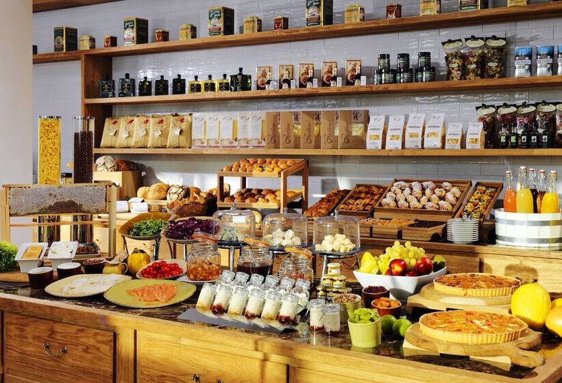 ホテル Minsk Marriott