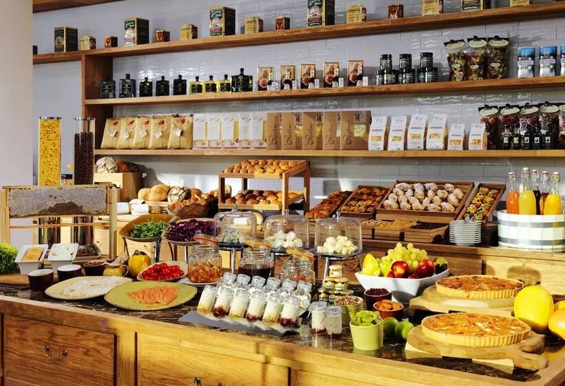 ホテル Minsk Marriott