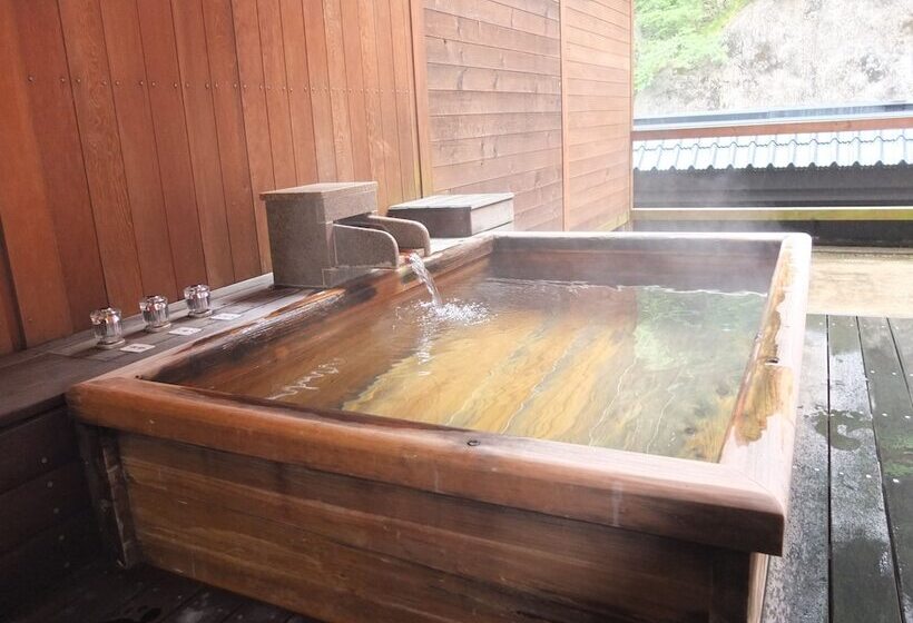 בית מלון כפרי Ootaki