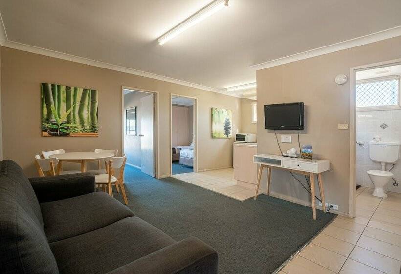 Отель Parkview Motor Inn