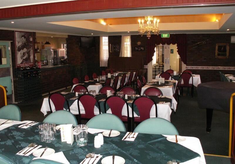 Отель Parkview Motor Inn