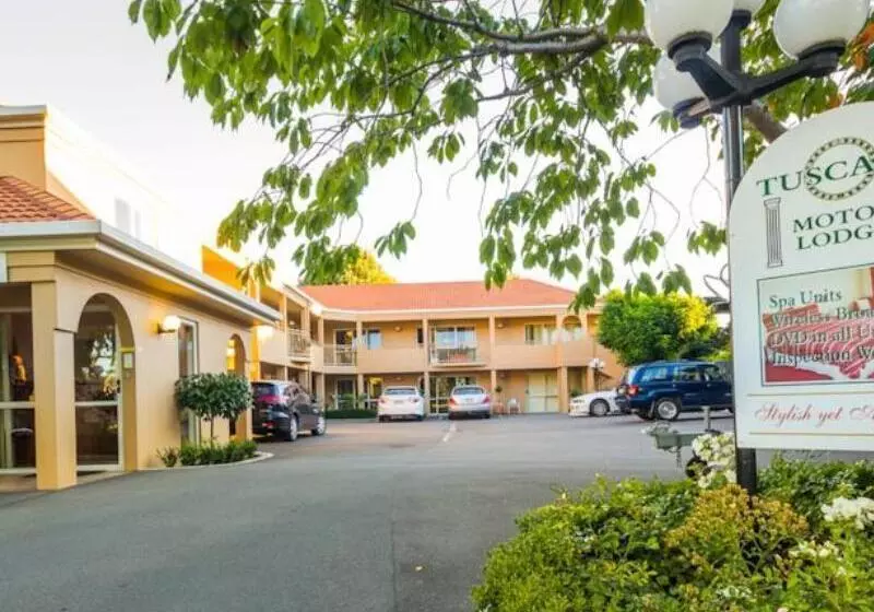 酒店 Tuscana Motor Lodge