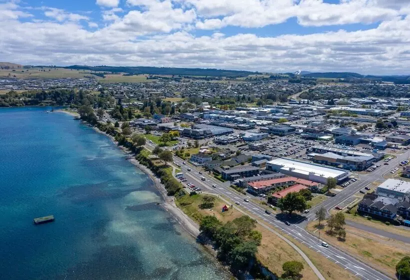 Ika Nui Taupo