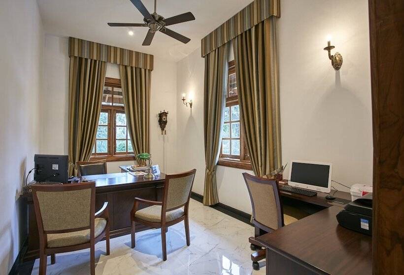 Manor House Boutique Villa