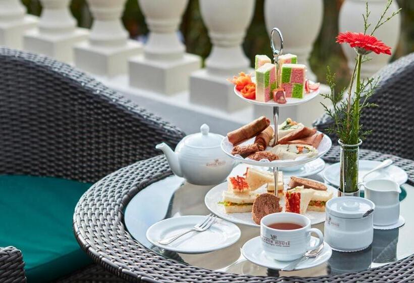 Manor House Boutique Villa