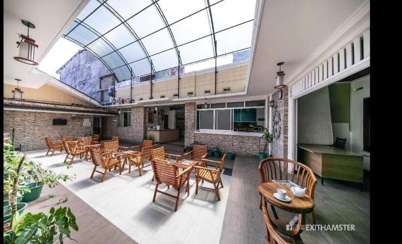 Panzió Charlton Kandy City Rest