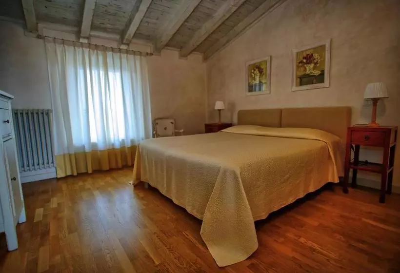 Bed and Breakfast Garnì Del Gardoncino