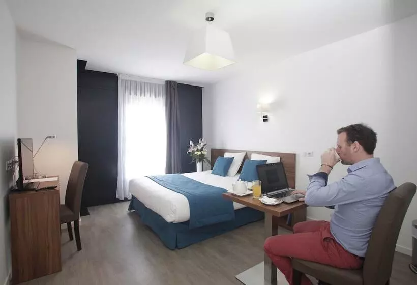 Hotel Résidence Odalys Paris Rueil