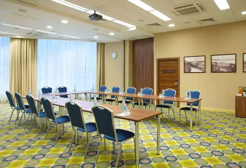 فندق Hampton By Hilton Nizhny Novgorod