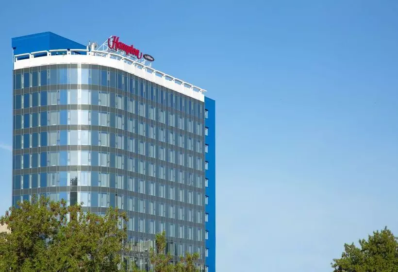 فندق Hampton By Hilton Nizhny Novgorod