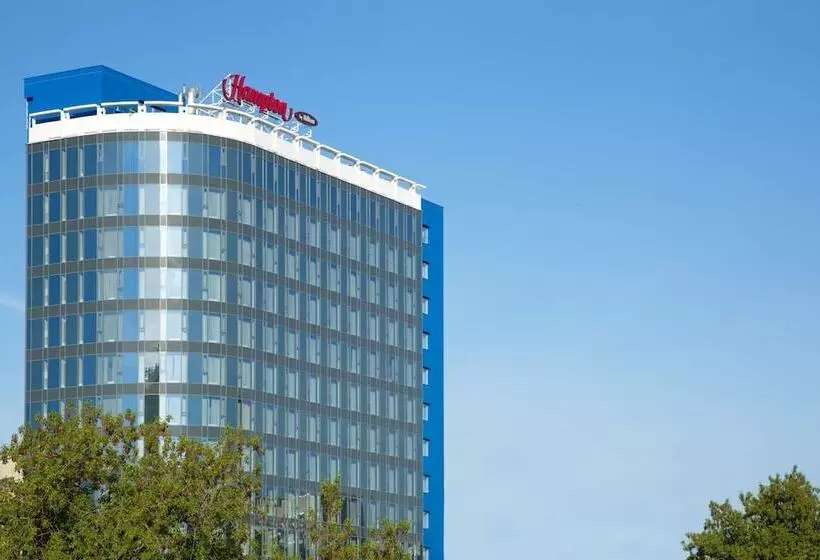 فندق Hampton By Hilton Nizhny Novgorod