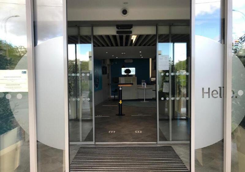 فندق Holiday Inn Express Paris   Velizy, An Ihg