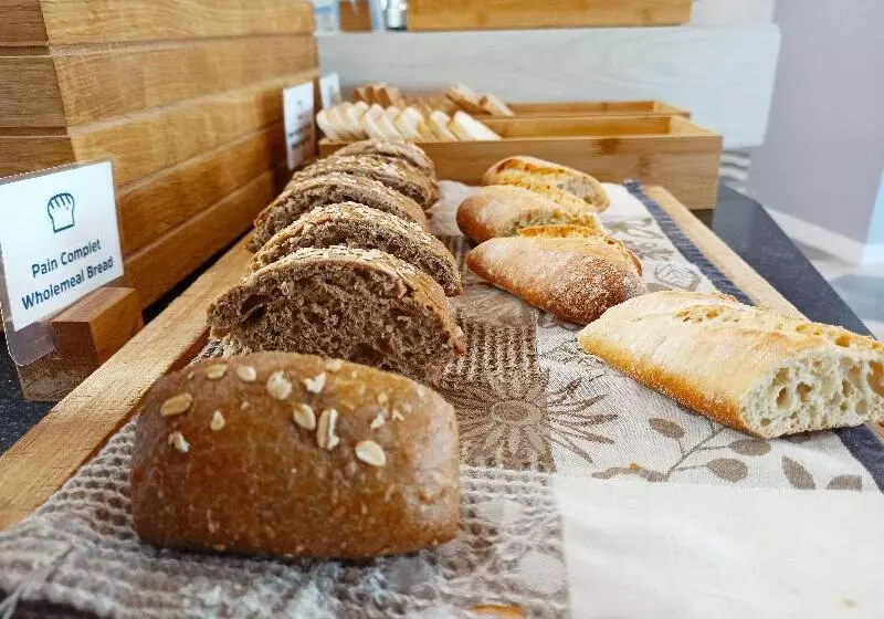 Hotel Holiday Inn Express Paris Velizy, An Ihg