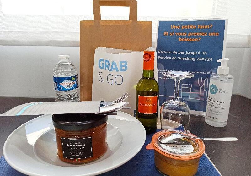 فندق Holiday Inn Express Paris   Velizy, An Ihg