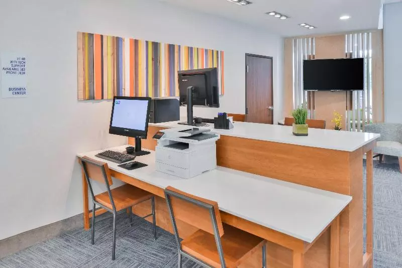 ホテル Holiday Inn Express & Suites Salem, An Ihg