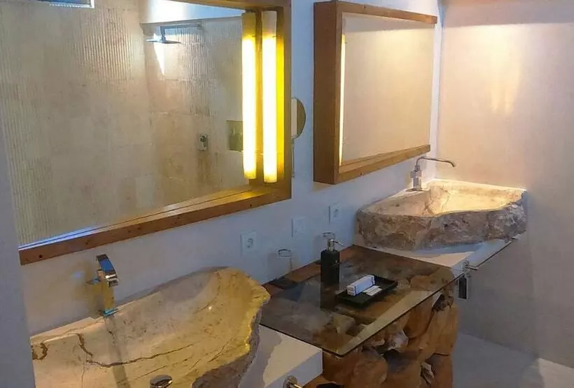 בית מלון כפרי Kaleydo Villas