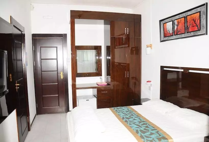 هتل Le Flamboyant