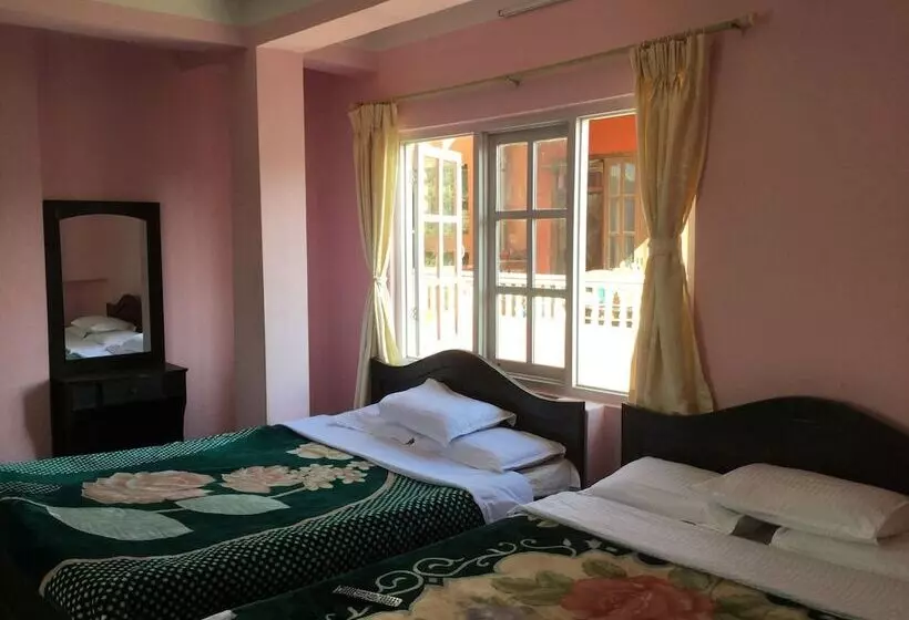 هتل Pashupati Darshan