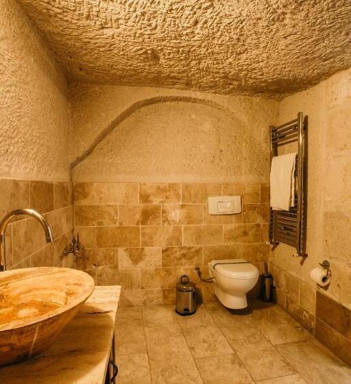 فندق Village Cave House