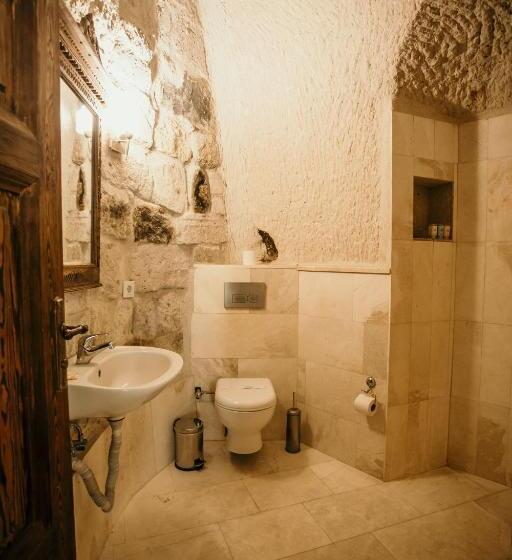 فندق Village Cave House