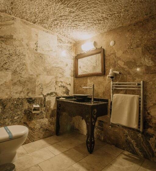 فندق Village Cave House