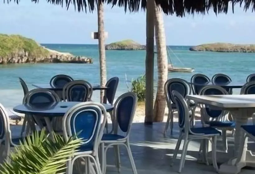 هتل Watamu Palm Beach