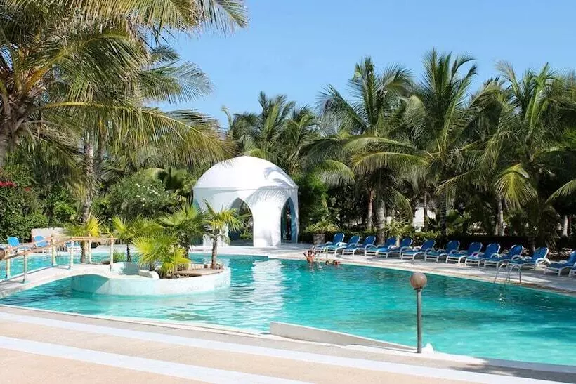 هتل Watamu Palm Beach