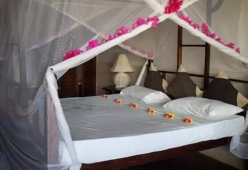 هتل Watamu Palm Beach