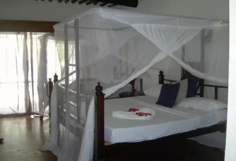 هتل Watamu Palm Beach