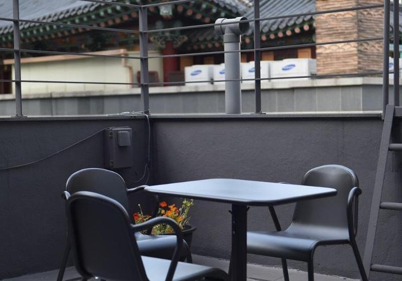 Pensão Soo Song Guesthouse