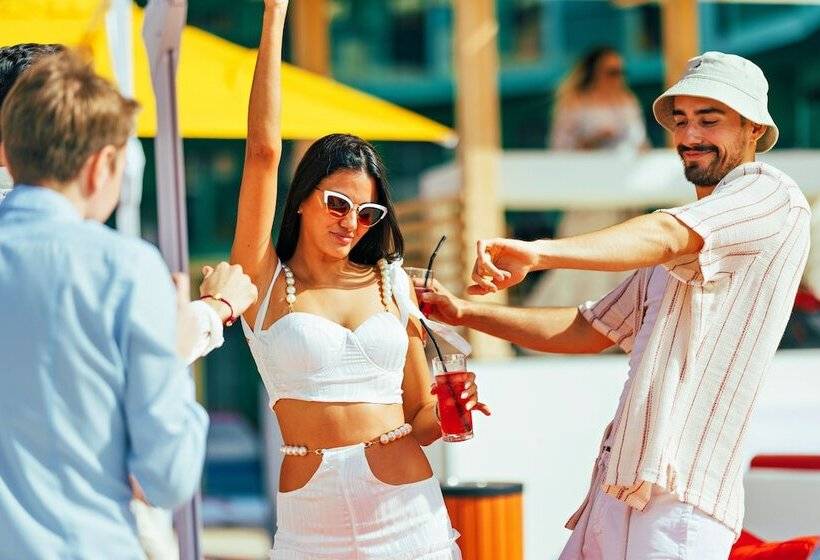 Voco Monaco Dubai, an IHG Hotel - Adults Only