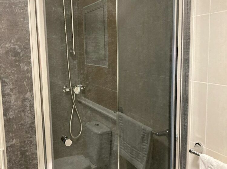 ホテル The Black Swan