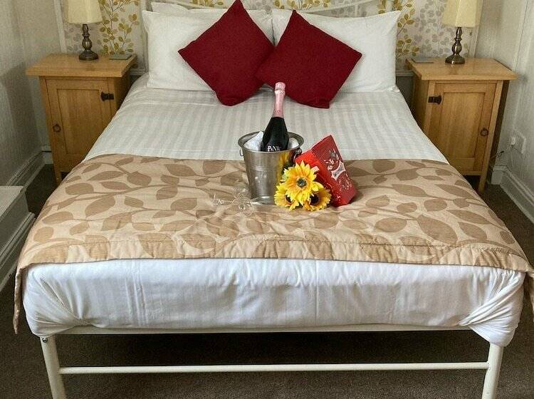 ホテル The Black Swan