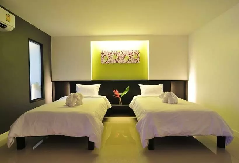 هتل At 24 Boutique