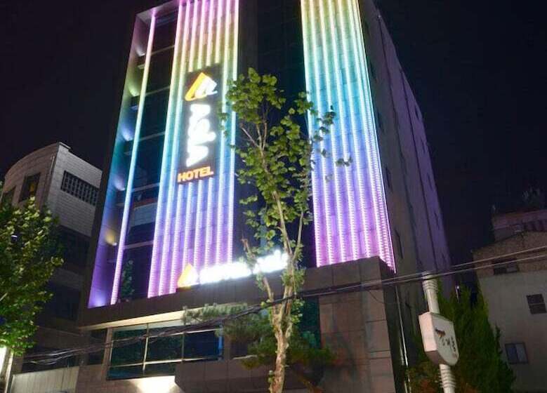 בית מלון כפרי Asia