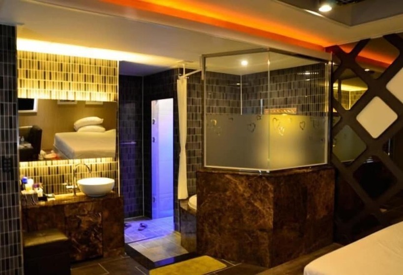 בית מלון כפרי Asia