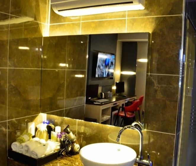 בית מלון כפרי Asia