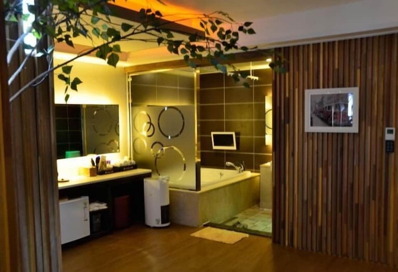 בית מלון כפרי Asia